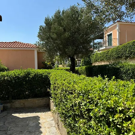Oneira Holiday home