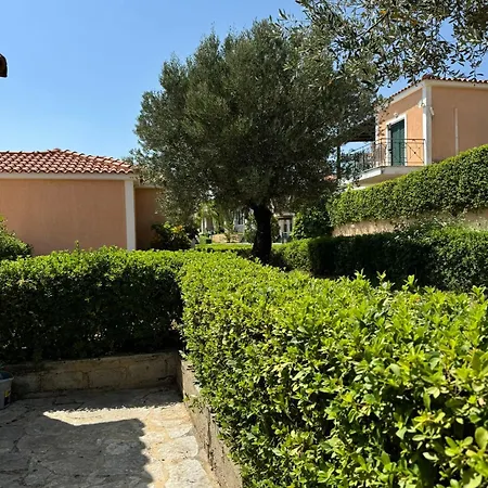 Oneira Holiday home